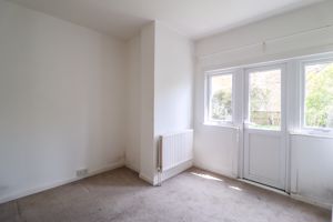 Bedroom- click for photo gallery